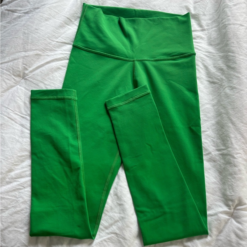 Aritzia TNA Leggings